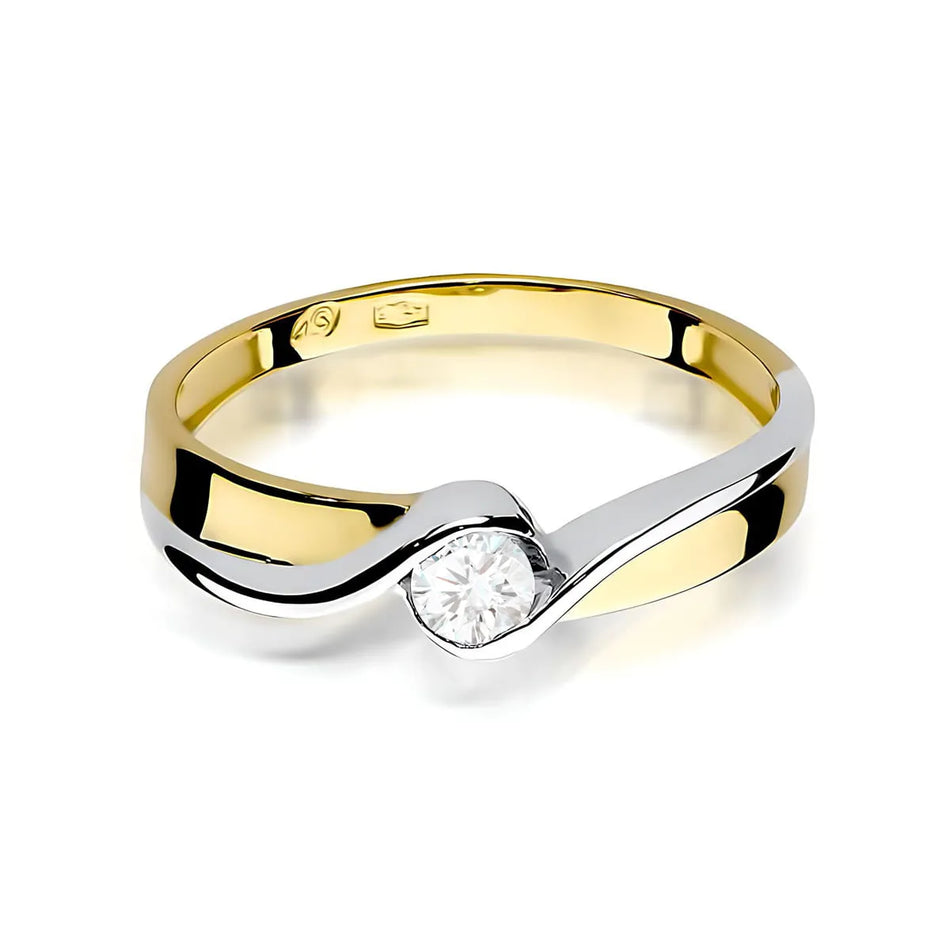 Gold Ring with 0.15ct Lab-Diamond