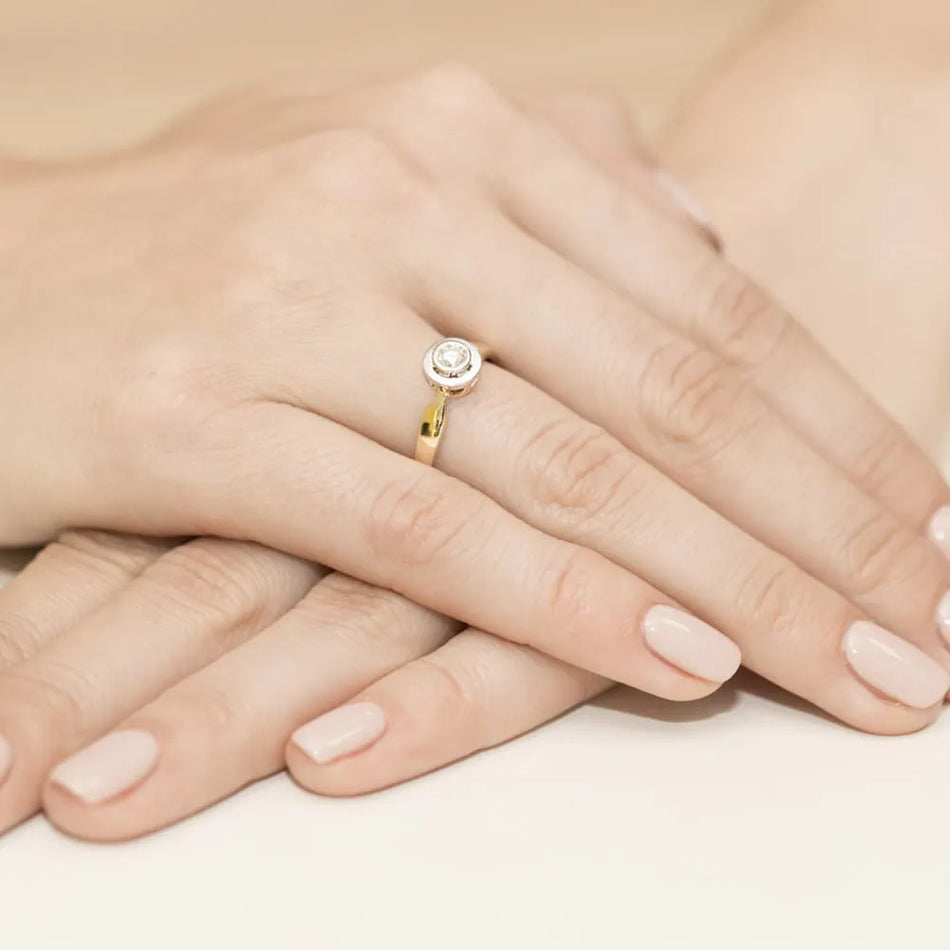 Gold Ring with 0.30ct Lab-diamond