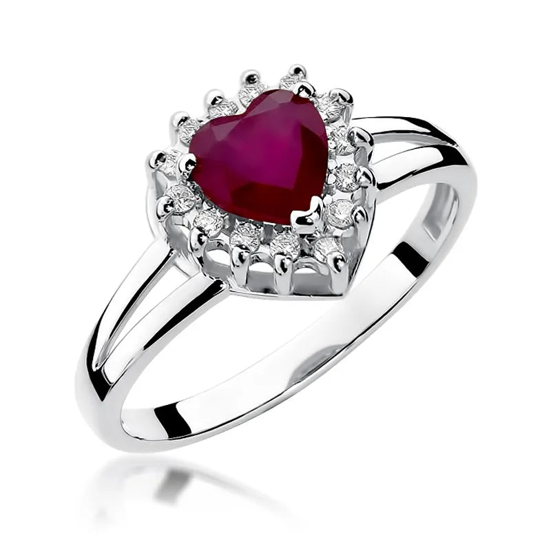 Gold Ring with 1.10ct Ruby and 0.12ct Diamonds