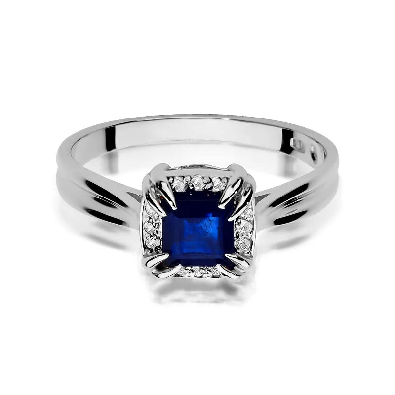 Gold Ring with 0.70ct Sapphire and 0.06ct Diamonds