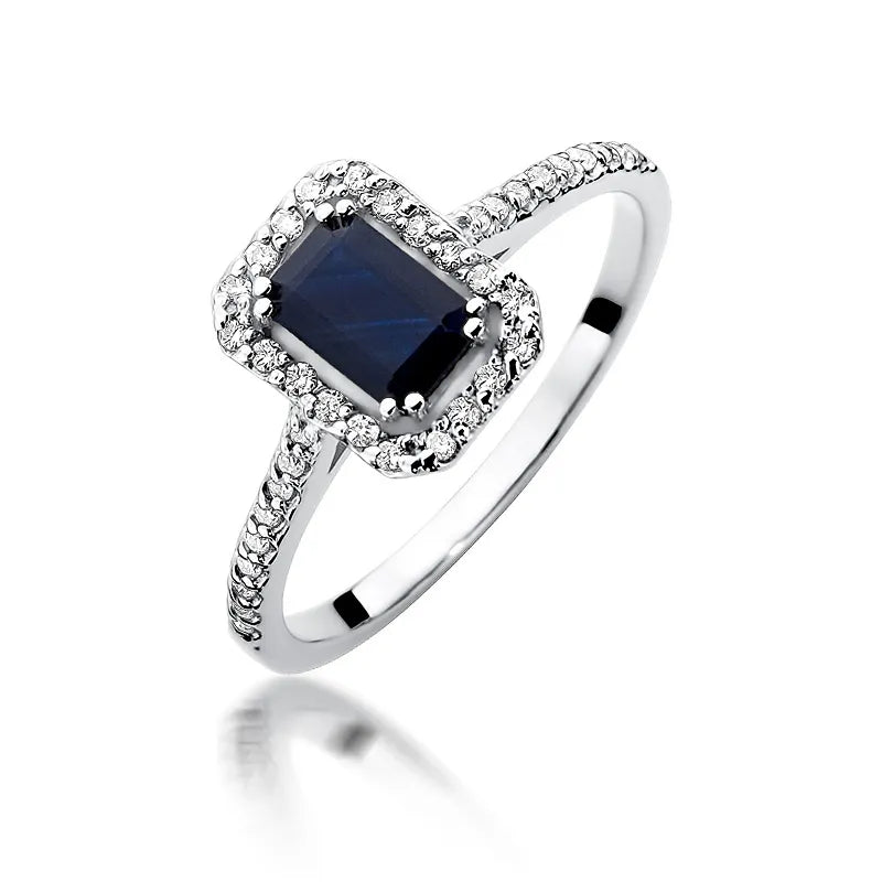 Gold Ring with 0.60ct Sapphire and 0.19ct Diamonds