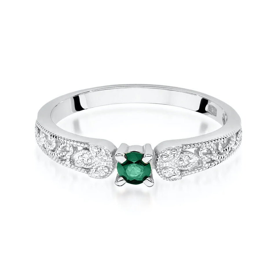 Gold Ring with 0.15ct Emerald and 0.03ct Diamonds