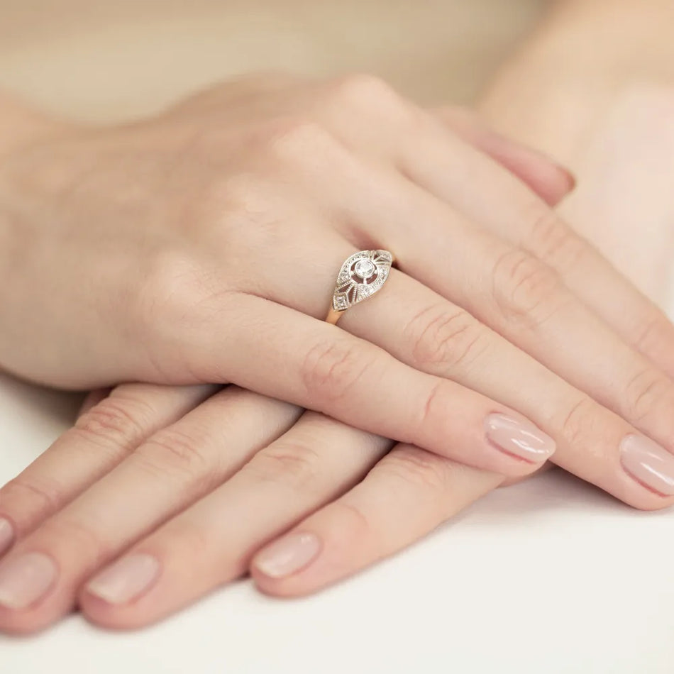 Zlatý prsten s diamanty 0,10 ct a 0,087 ct