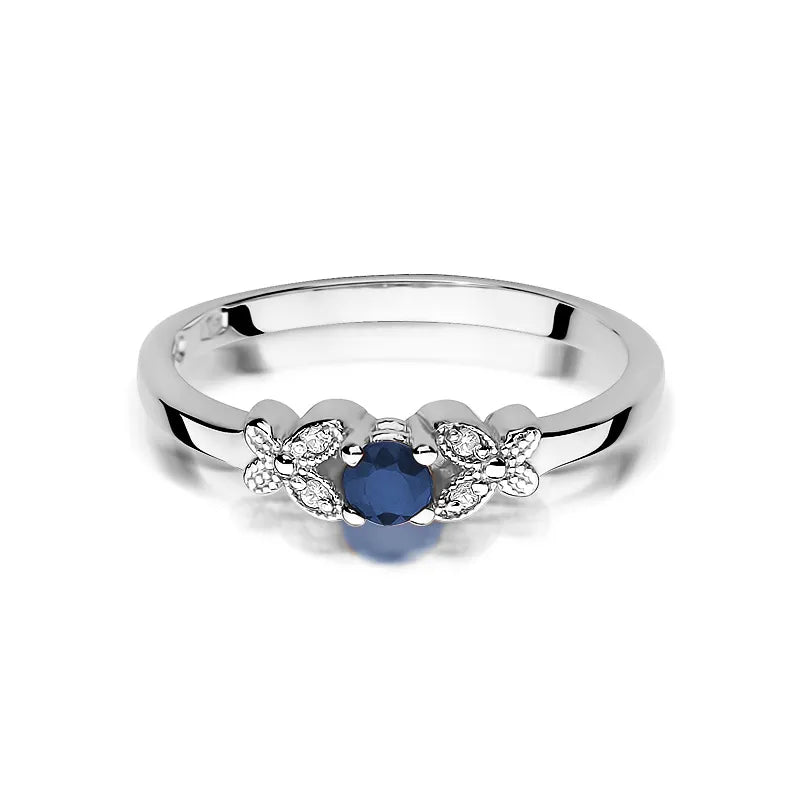 Gold Ring with 0.15ct Sapphire and 0.02ct Diamonds