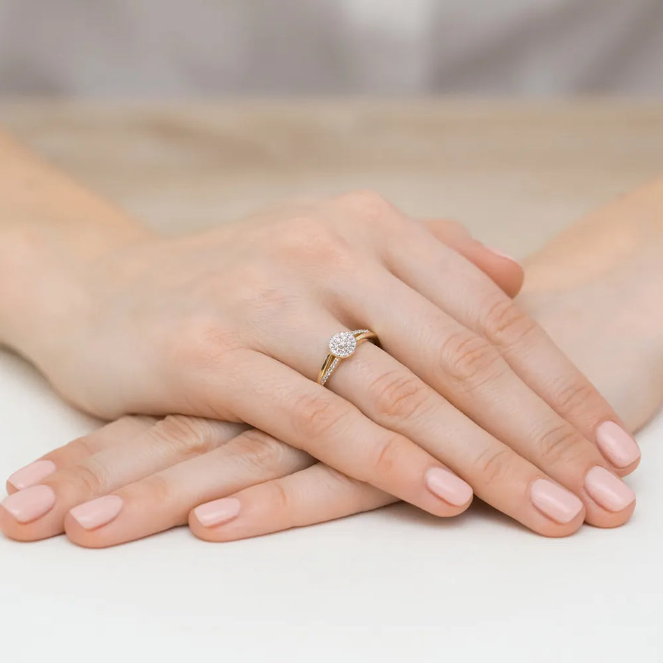 Gold Ring with 0.175ct Diamonds