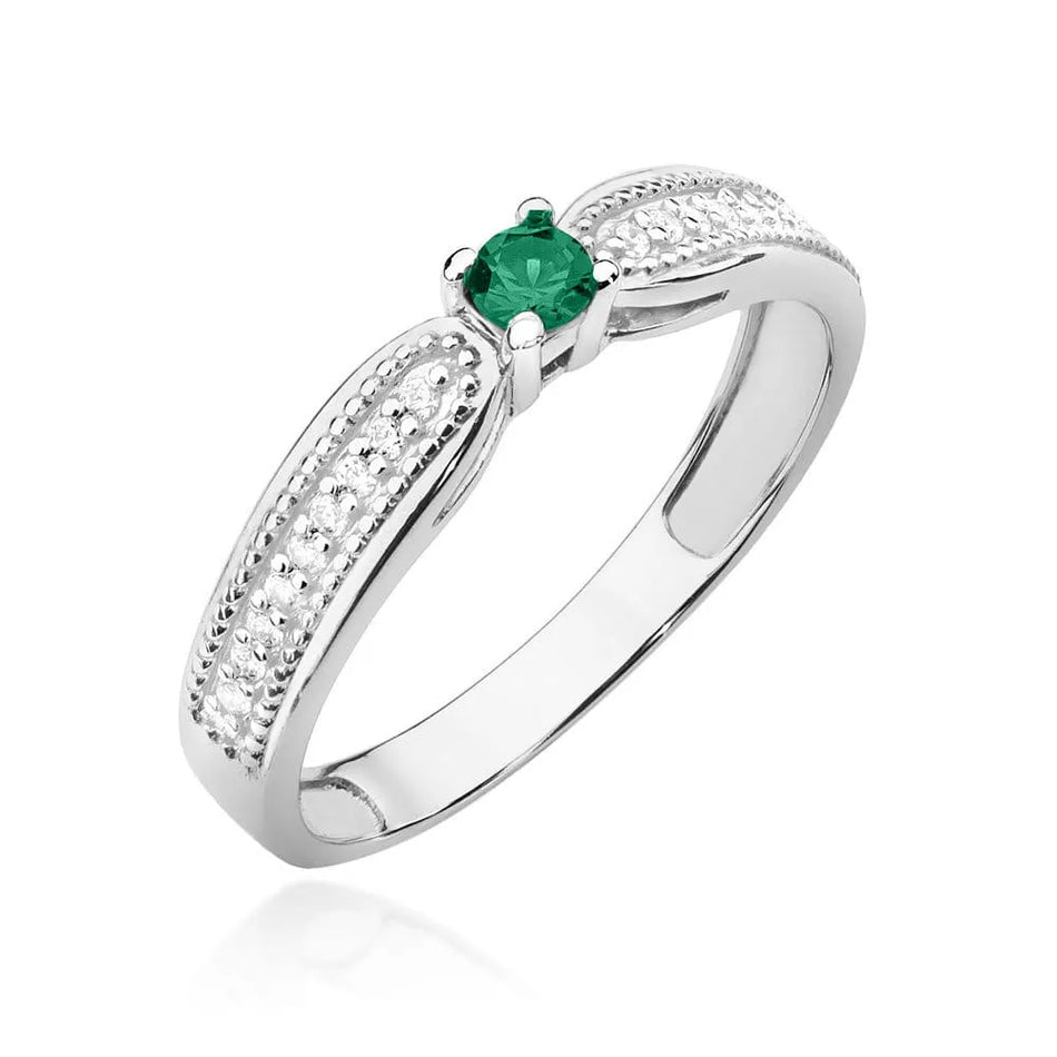 Gold Ring with 0.15ct Emerald and 0.09ct Diamonds