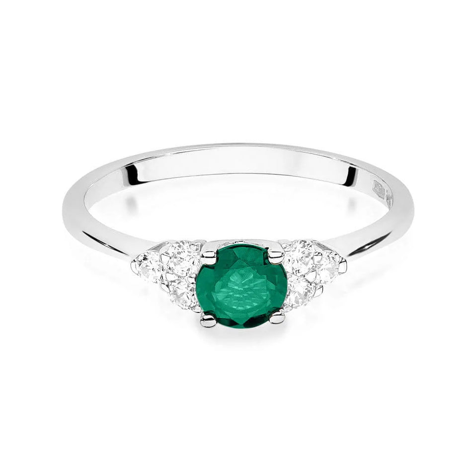 Gold Ring with 0.50ct Emerald and 0.18ct Diamonds