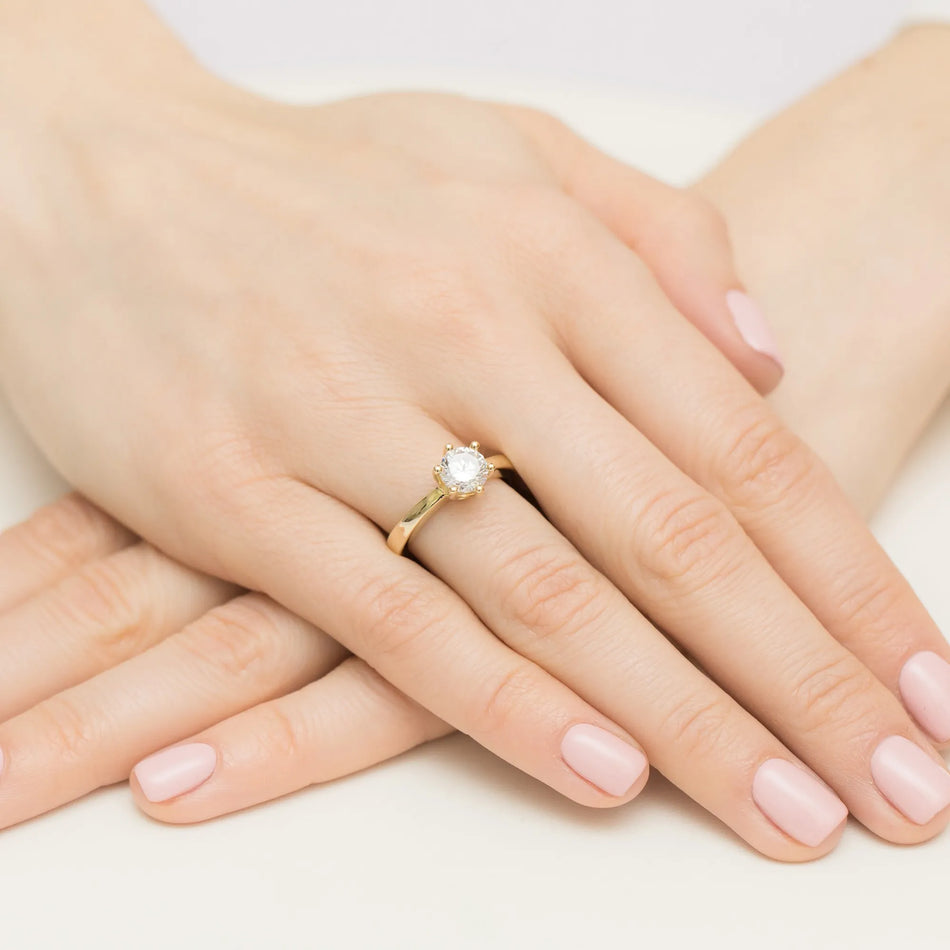 Gold Ring with 1.00ct Lab-Diamond