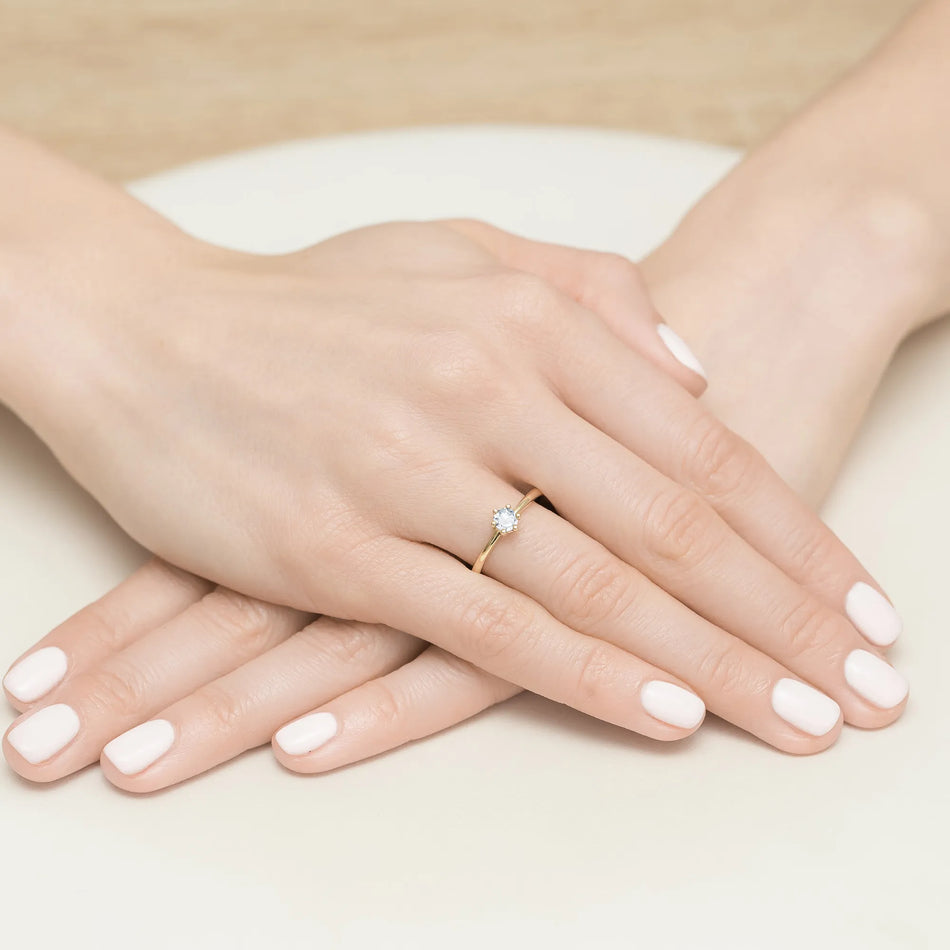 Zlatý prsten s diamantem 0,30 ct