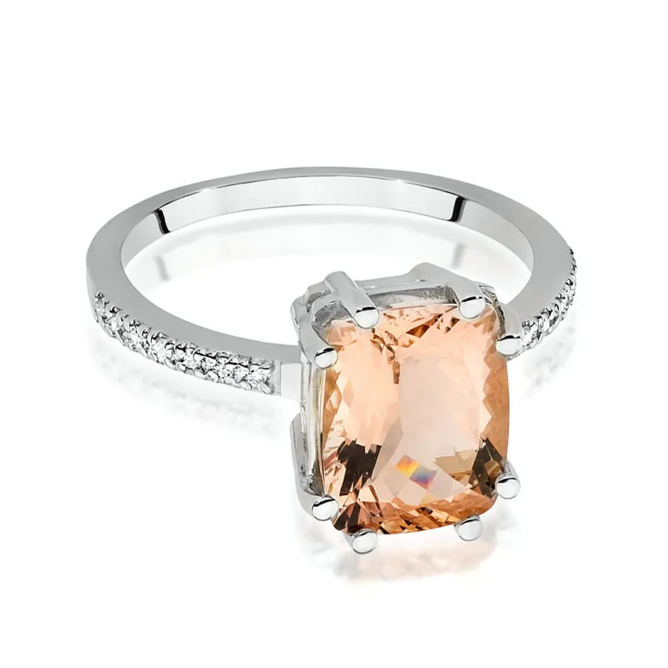 Gold Ring with 2.80ct Morganite and 0.07ct Diamonds