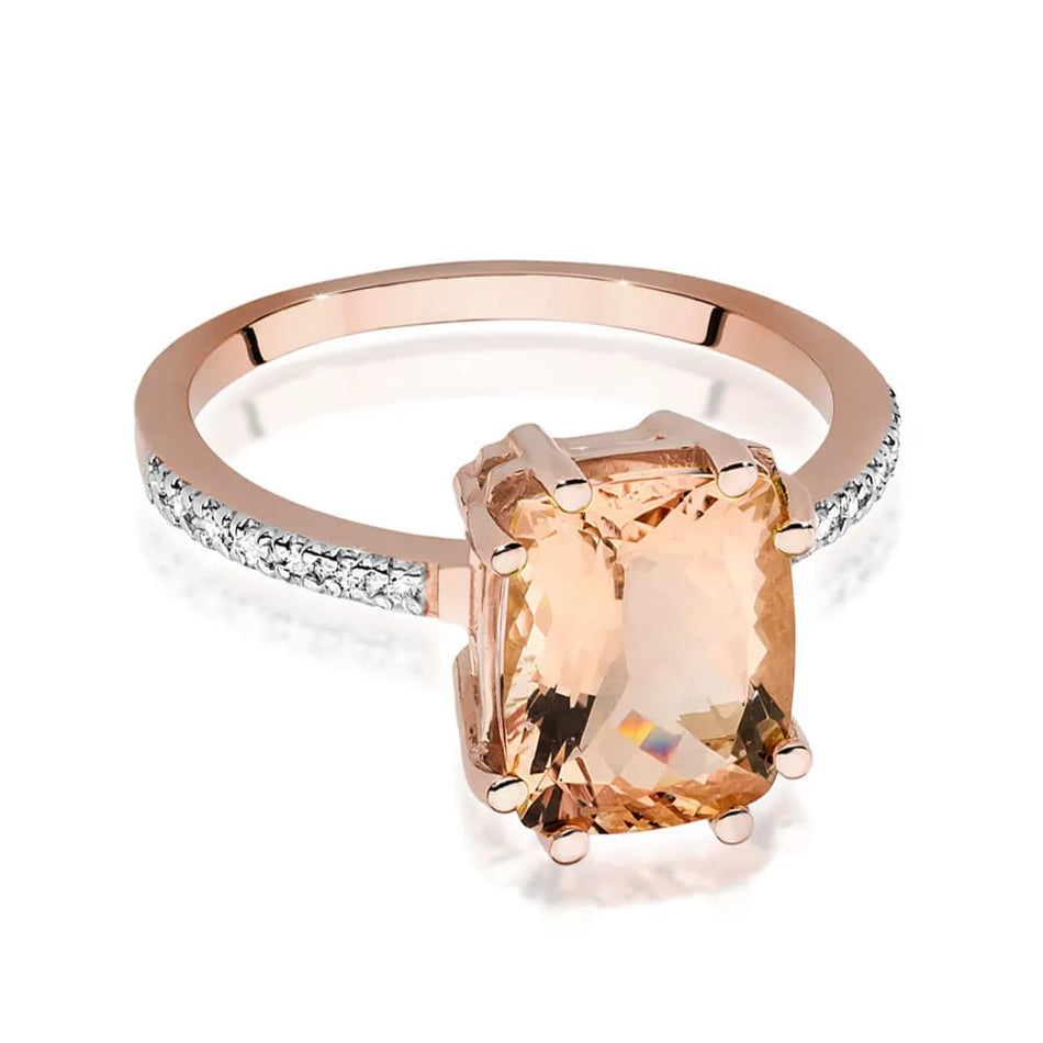 Gold Ring with 2.80ct Morganite and 0.07ct Diamonds