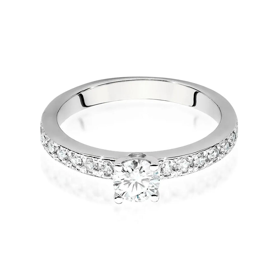 Gold Ring with 0.50ct and 0.203ct Diamonds