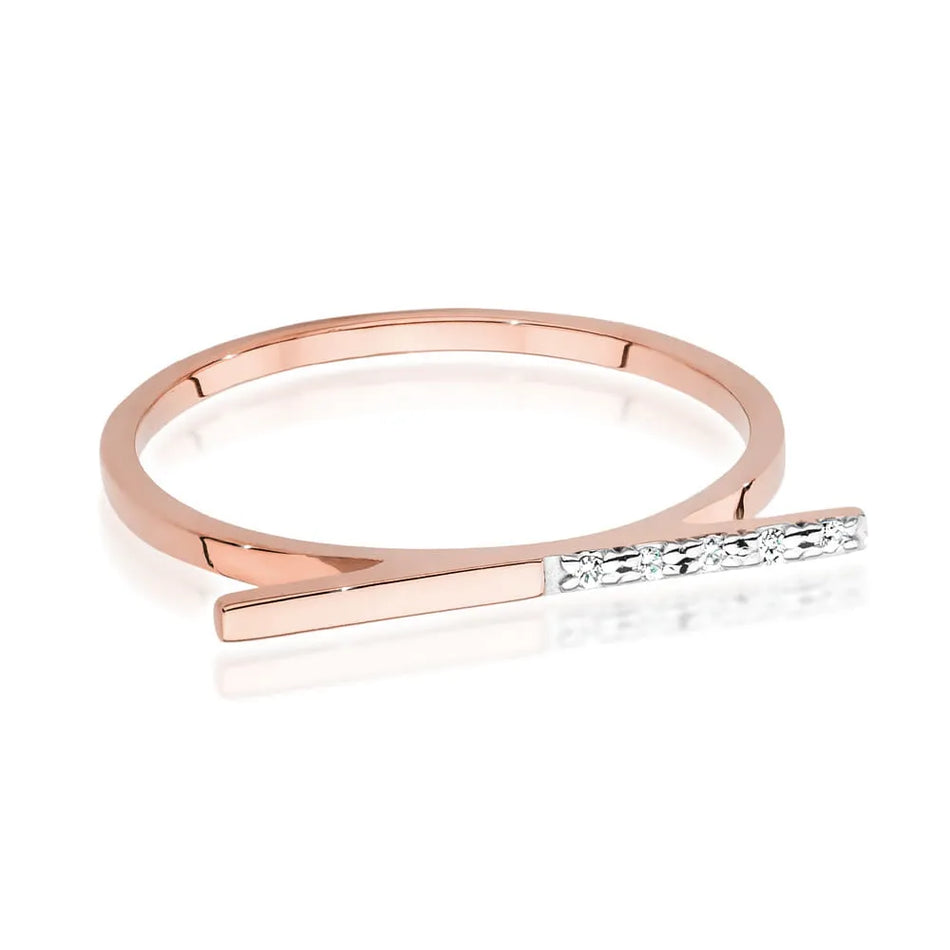 Zlatý prsten s diamanty 0,025 ct