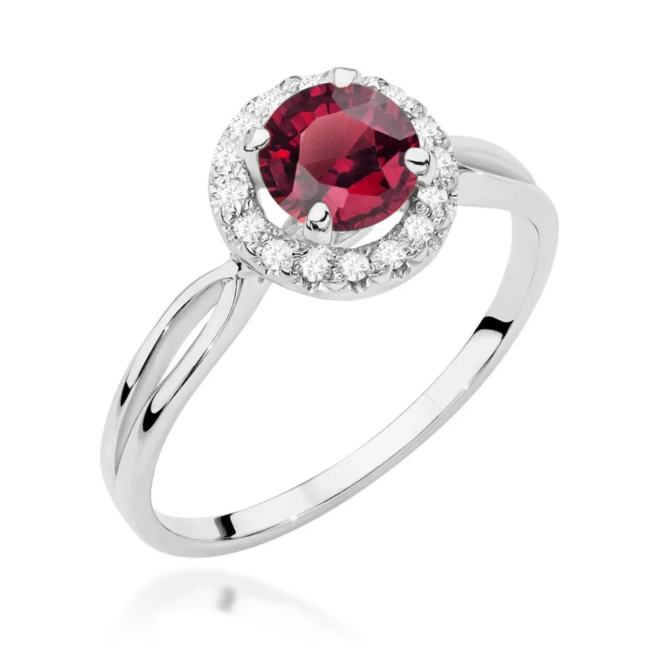 Gold Ring with 1.20ct Ruby and 0.08ct Diamonds