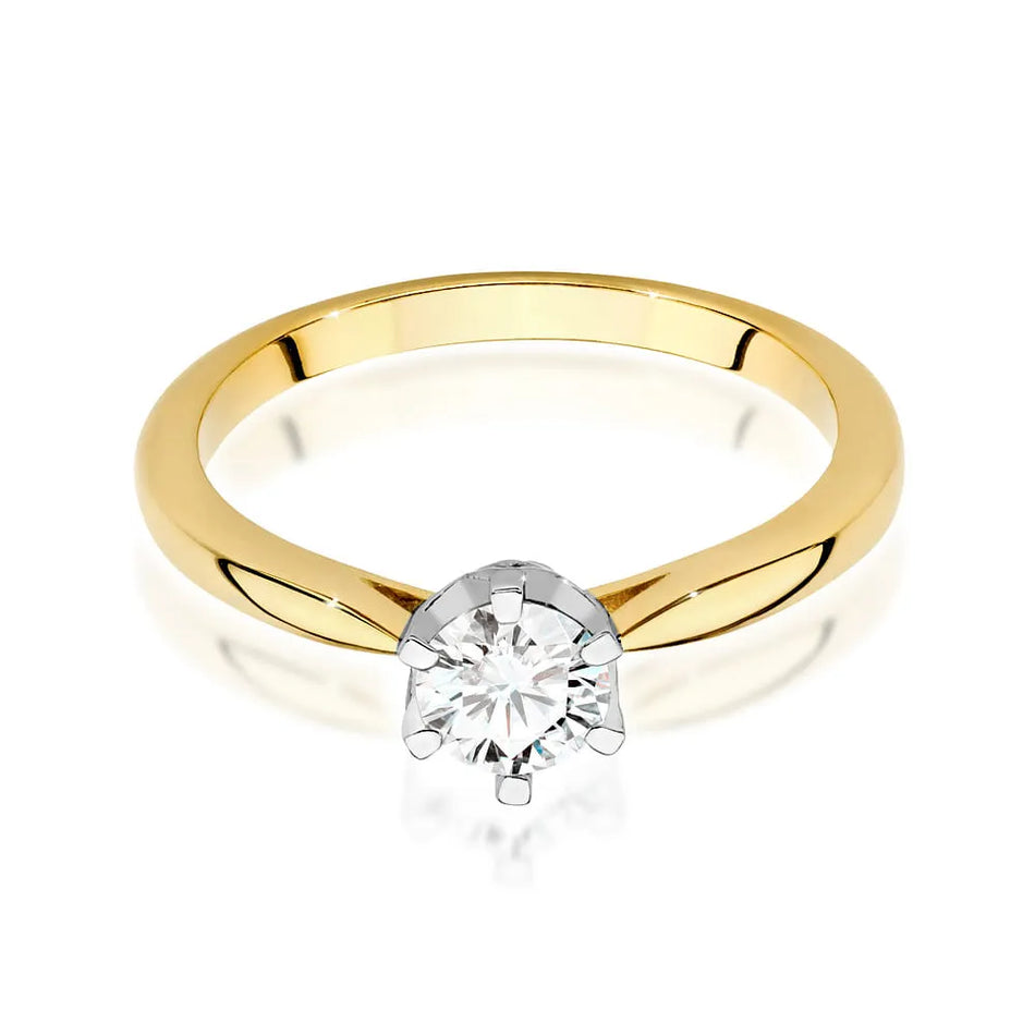 Gold Ring with 0.50ct Diamond and 0.06ct Sideline Diamonds