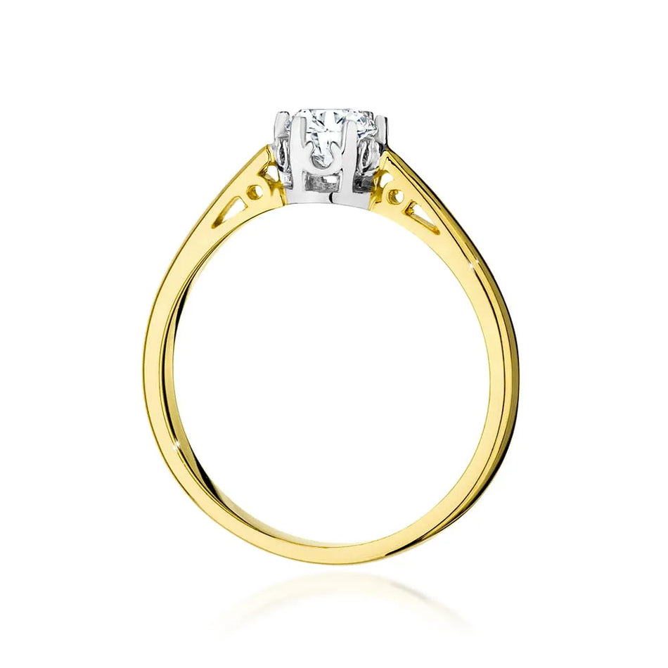 Gold Ring with 0.40ct Diamond
