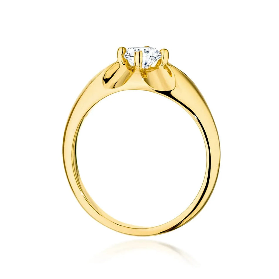 Gold Ring with 0.40ct Diamond