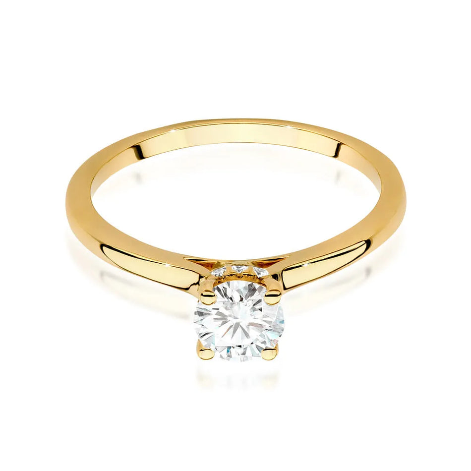 Gold Ring with 0.50ct Diamond and 0.06ct Sideline Diamonds