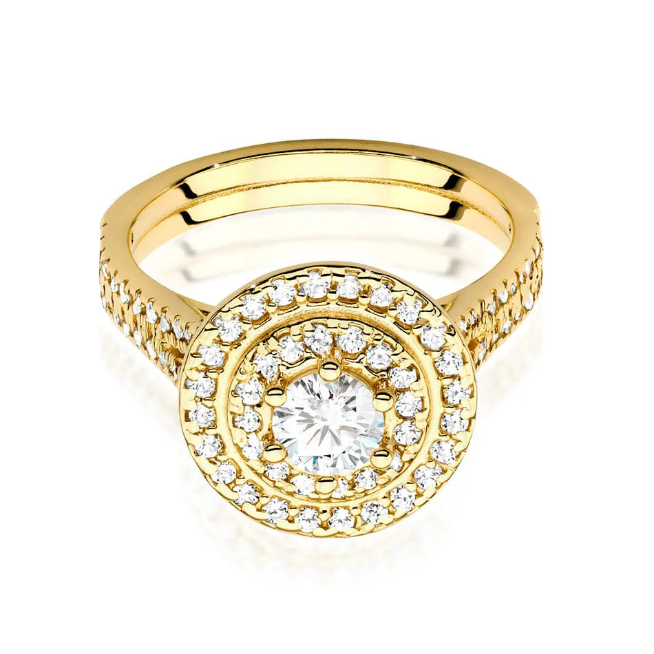Gold Ring with 0.40ct Diamond and 0.613ct Sideline Diamonds