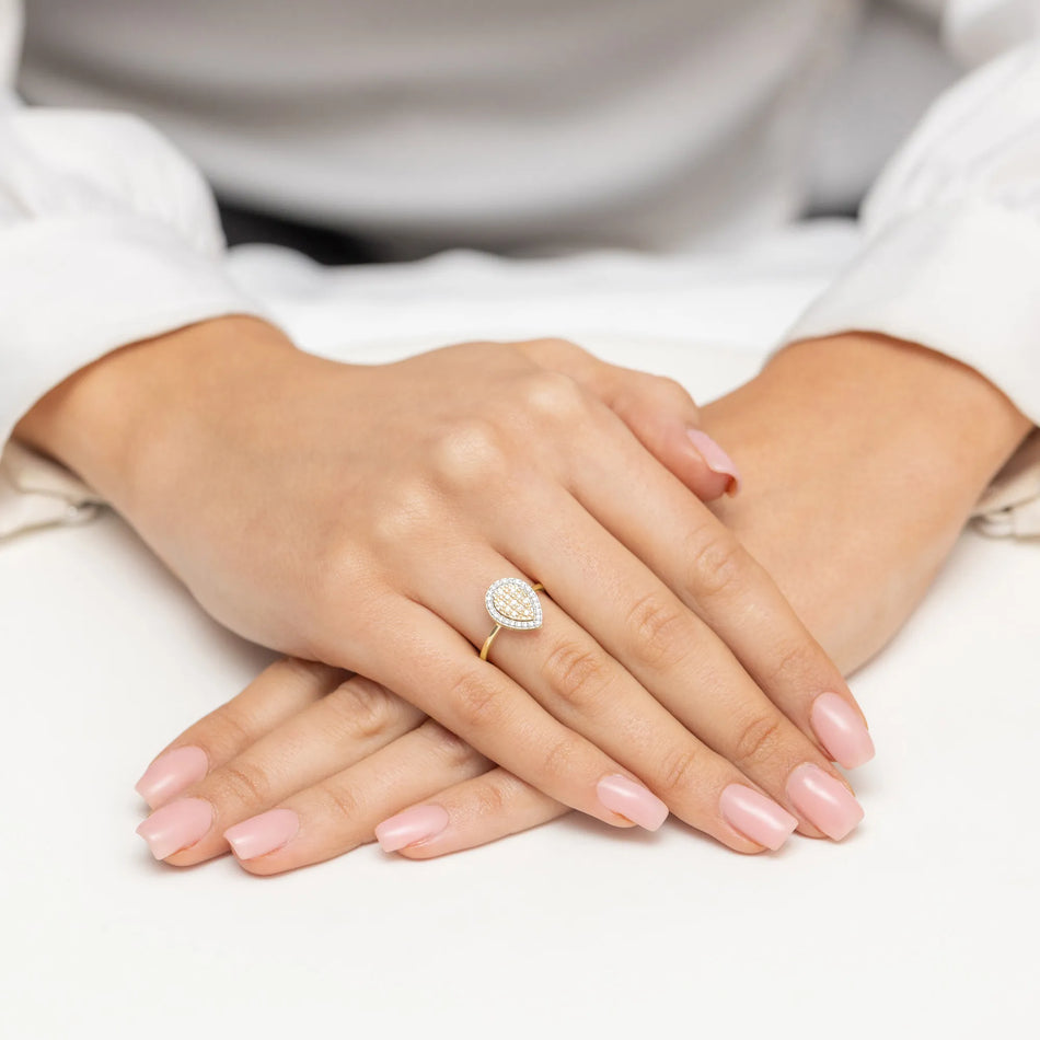 Gold Ring with 0.215ct Diamonds