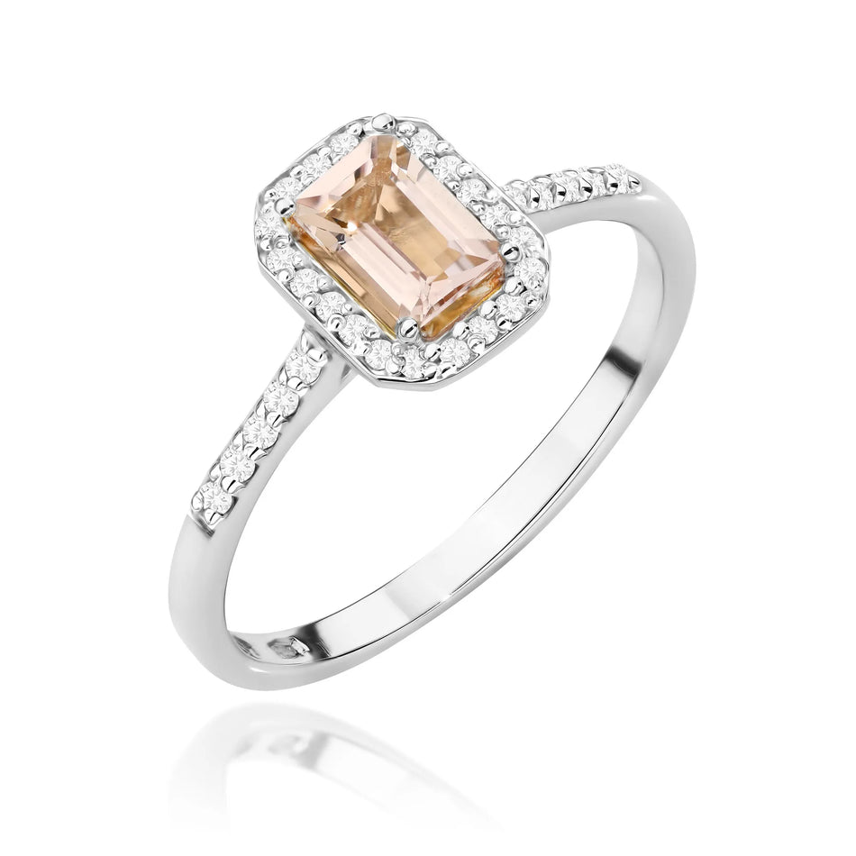 Gold Ring with 0.60ct Morganite and 0.186ct Diamonds