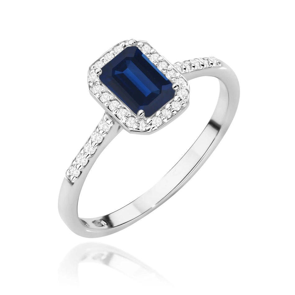 Gold Ring with 0.60ct Sapphire and 0.186ct Diamonds