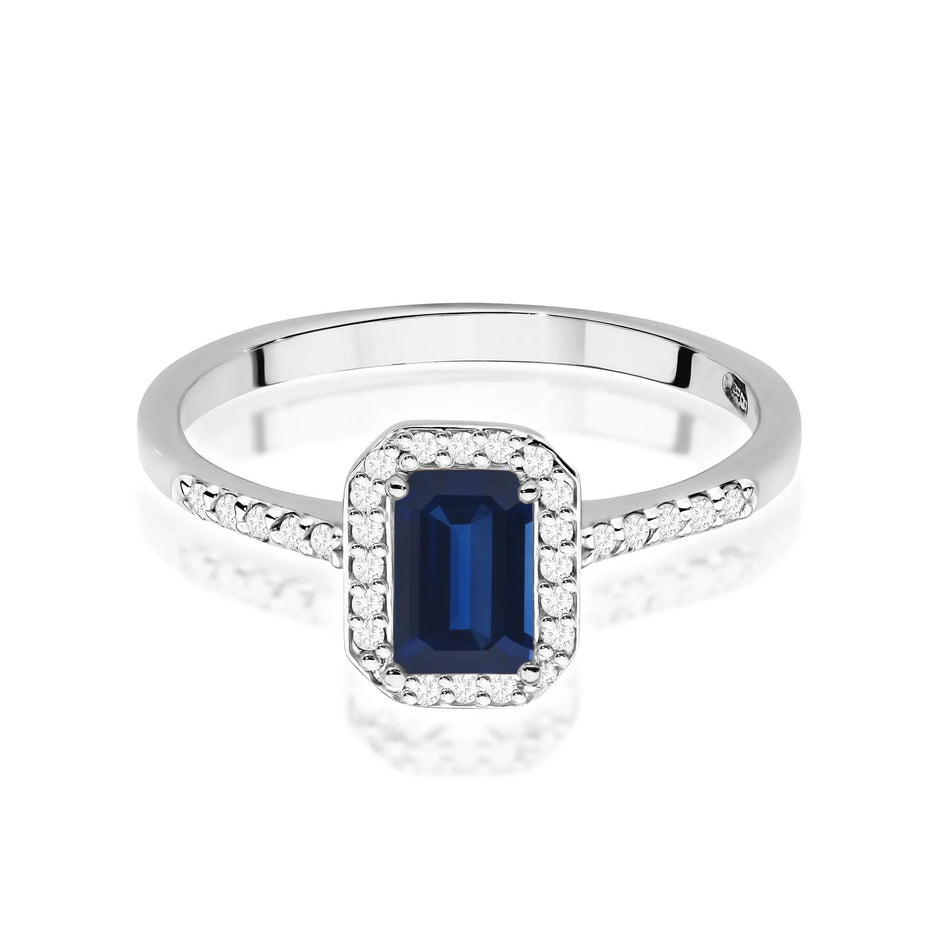 Gold Ring with 0.60ct Sapphire and 0.186ct Diamonds