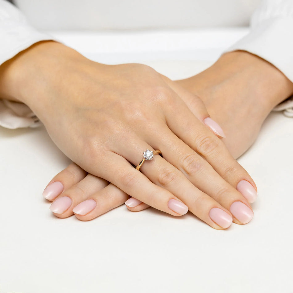 Gold Ring with 0.30ct Diamond