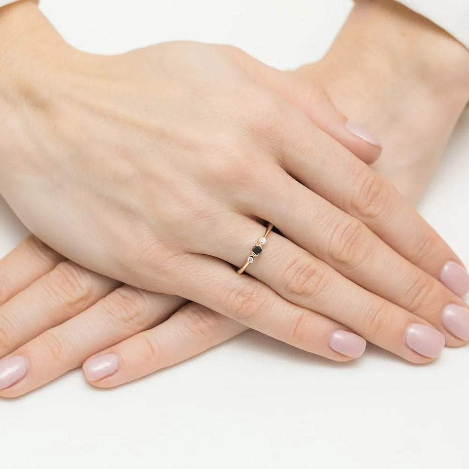 Gold Ring with 0.12ct Black Diamond and 0.06ct Diamonds