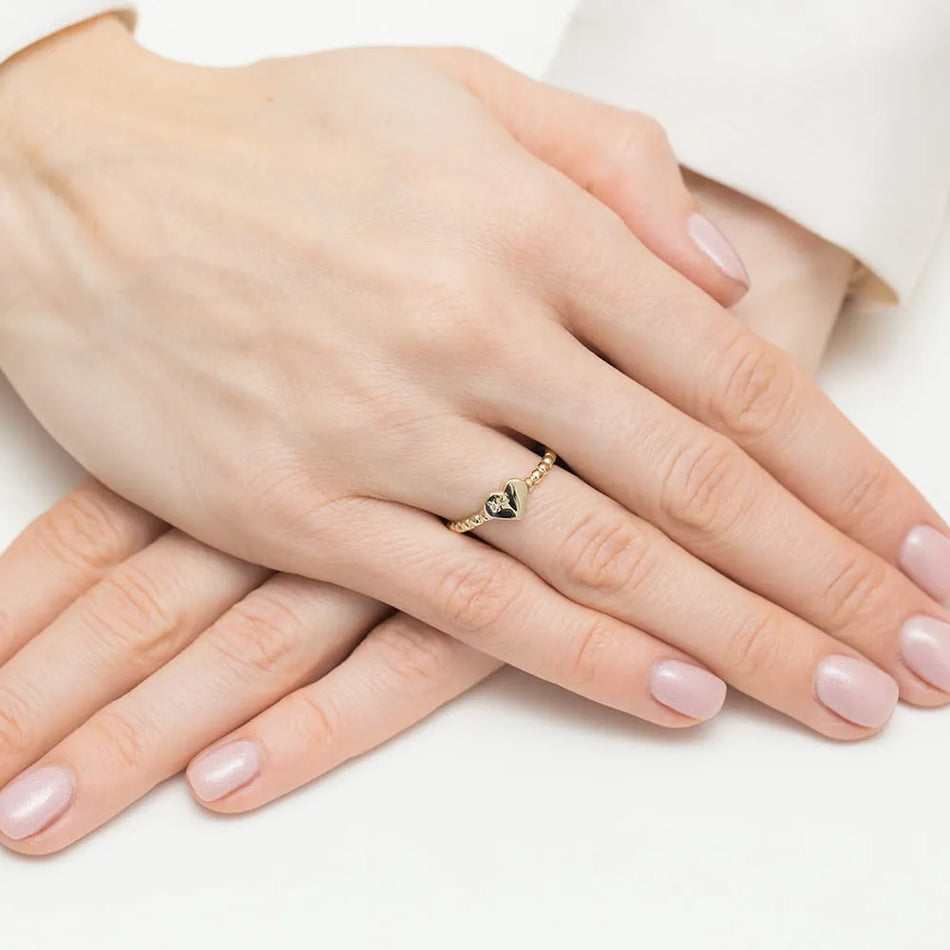 Zlatý prsten s diamantem 0,01 ct