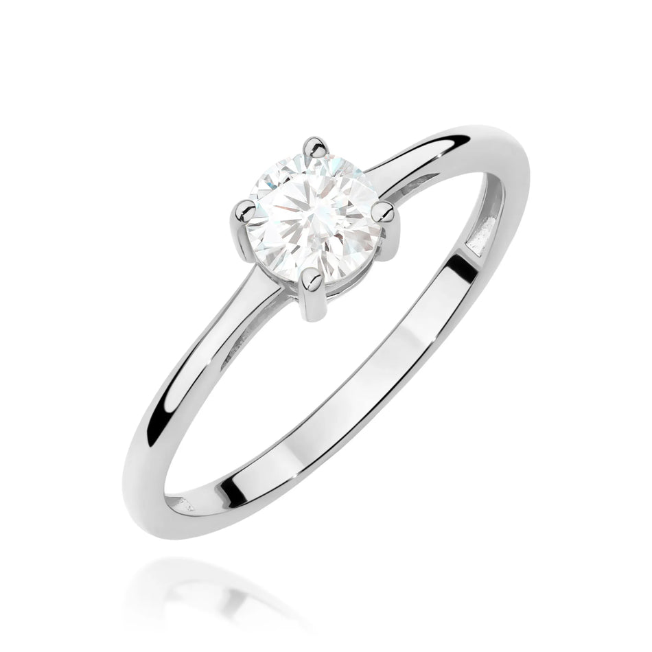 Zlatý prsten s bílým safírem 0,60 ct