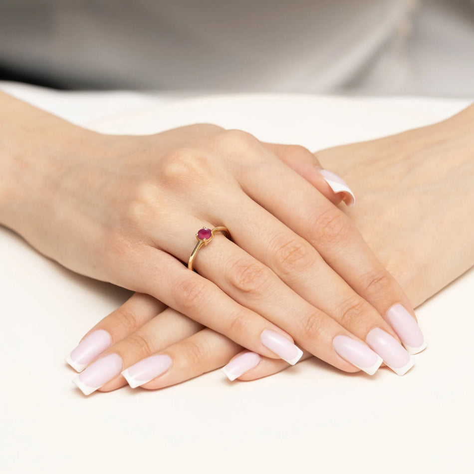 Gold Ring with 0.60ct Ruby