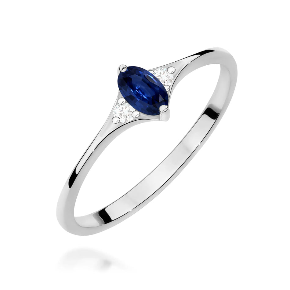 Gold Ring with 0.30ct Sapphire and 0.04ct Diamonds