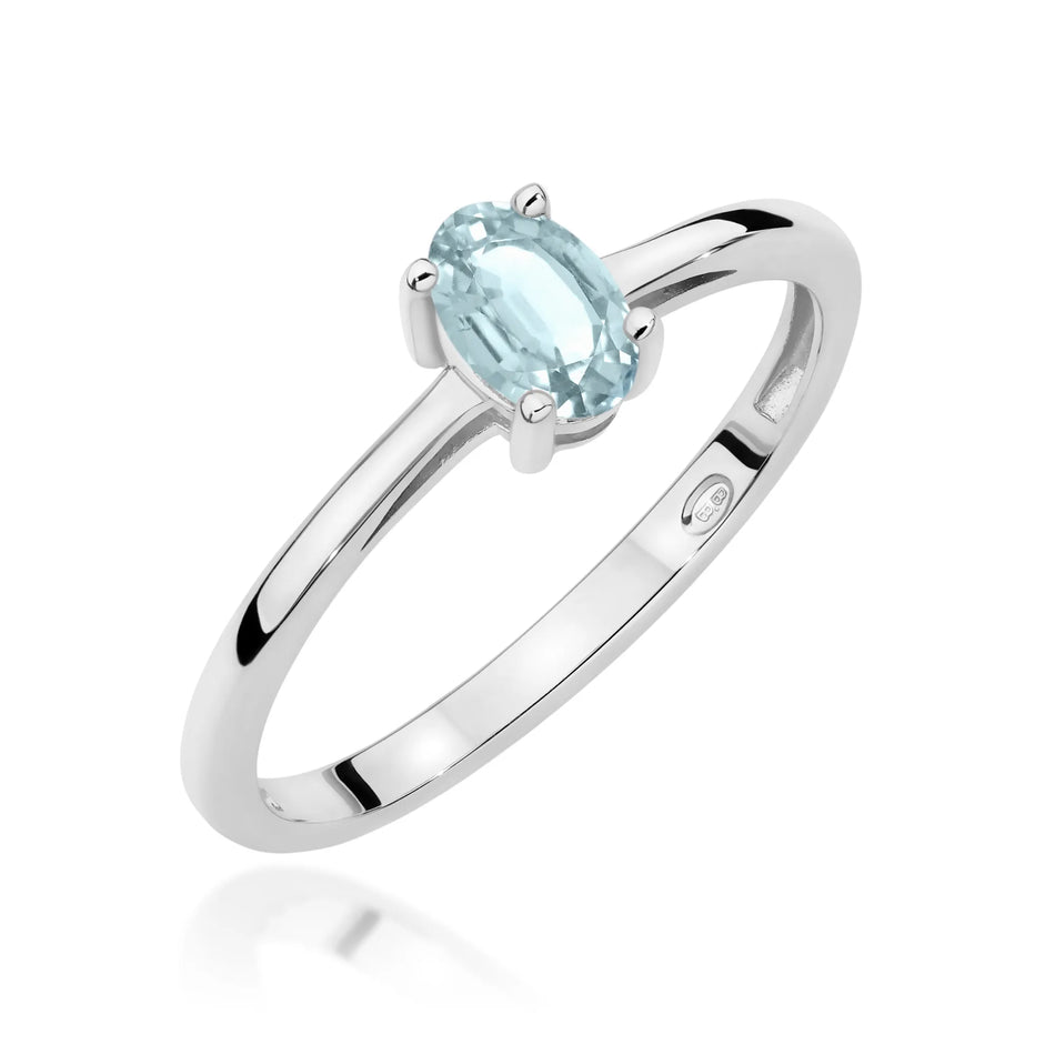 Gold Ring with 0.35ct Aquamarine