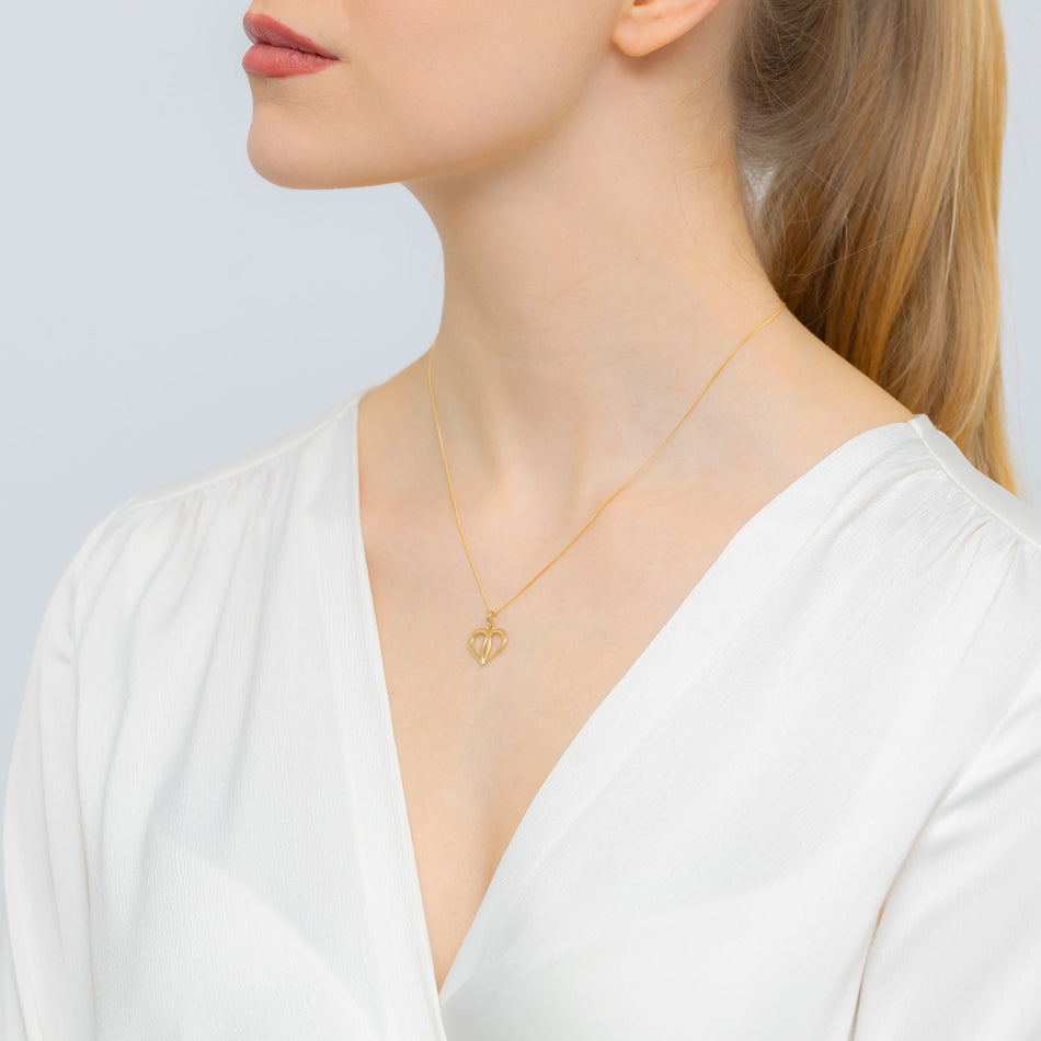 Zlatý přívěsek srdcovité kapky