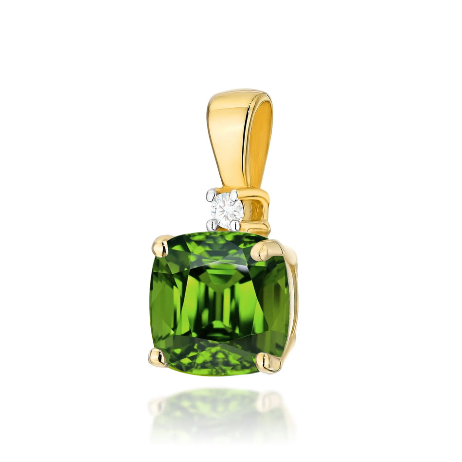 Gold Pendant with 1.00ct Olivine and 0.0145ct Diamonds