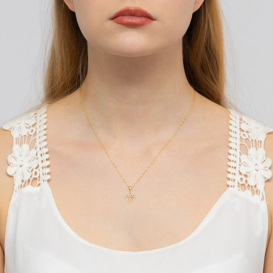 Zlatý přívěsek s diamanty 0,069 ct