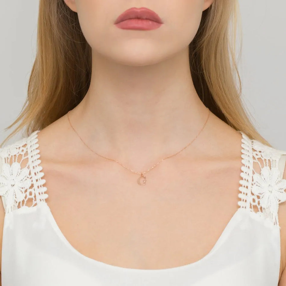 Zlatý přívěsek s diamanty Písmeno G