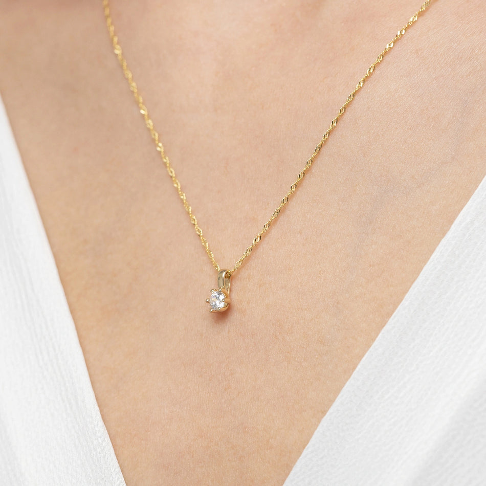 Zlatý přívěsek s diamantem 0,15 ct